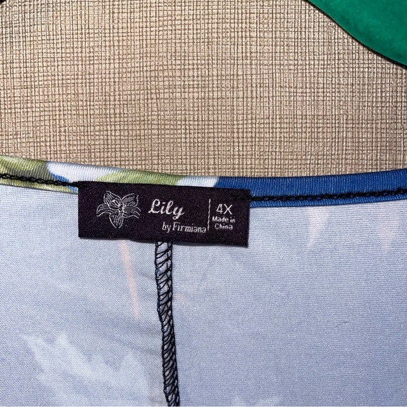 Lily by Firmiana Floral Long Sleeve Tunic Plus Size 4X - Picture 3 of 6